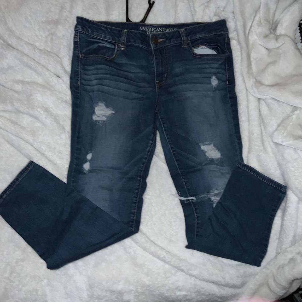American Eagle ripped jeggings